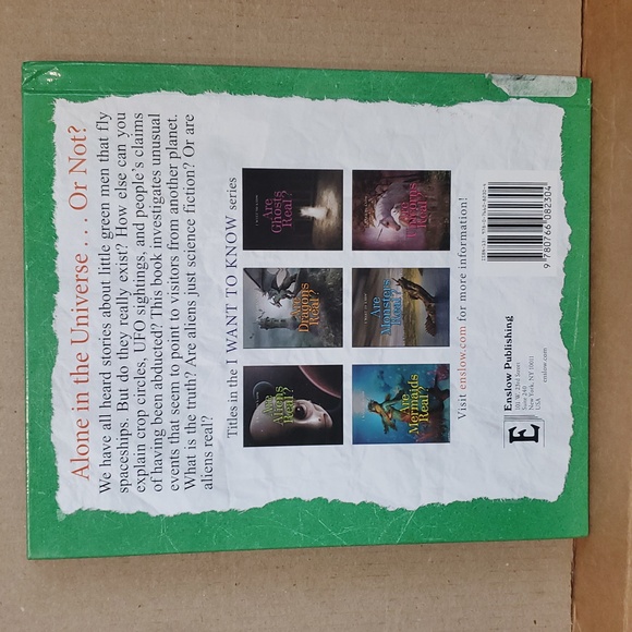 2/$8 👽 Are Aliens Real? Portia Summers, Dana Meachen Rau hardcover book - Picture 2 of 12